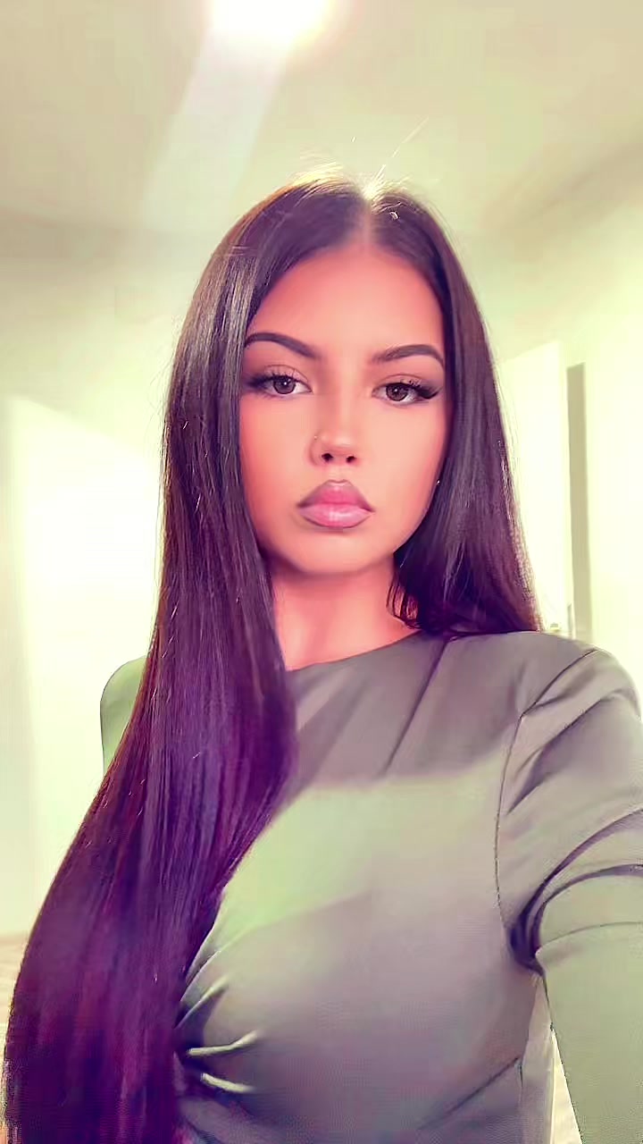 @Emicaa