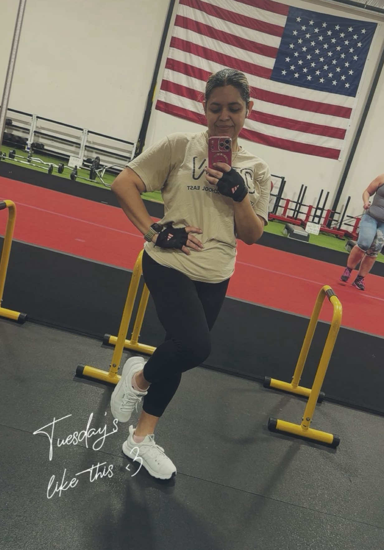 @karybecerra