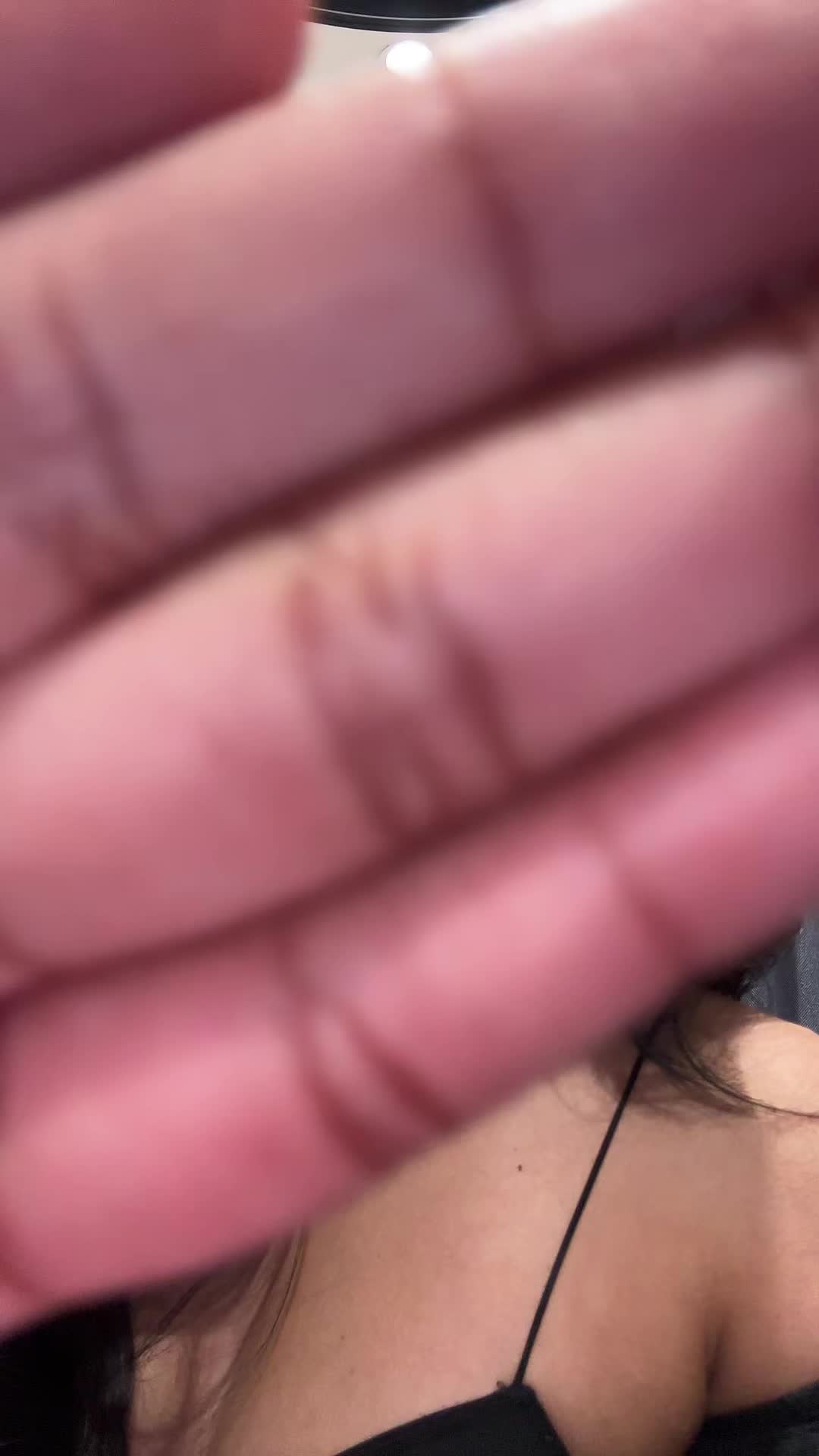 @karengabrielll