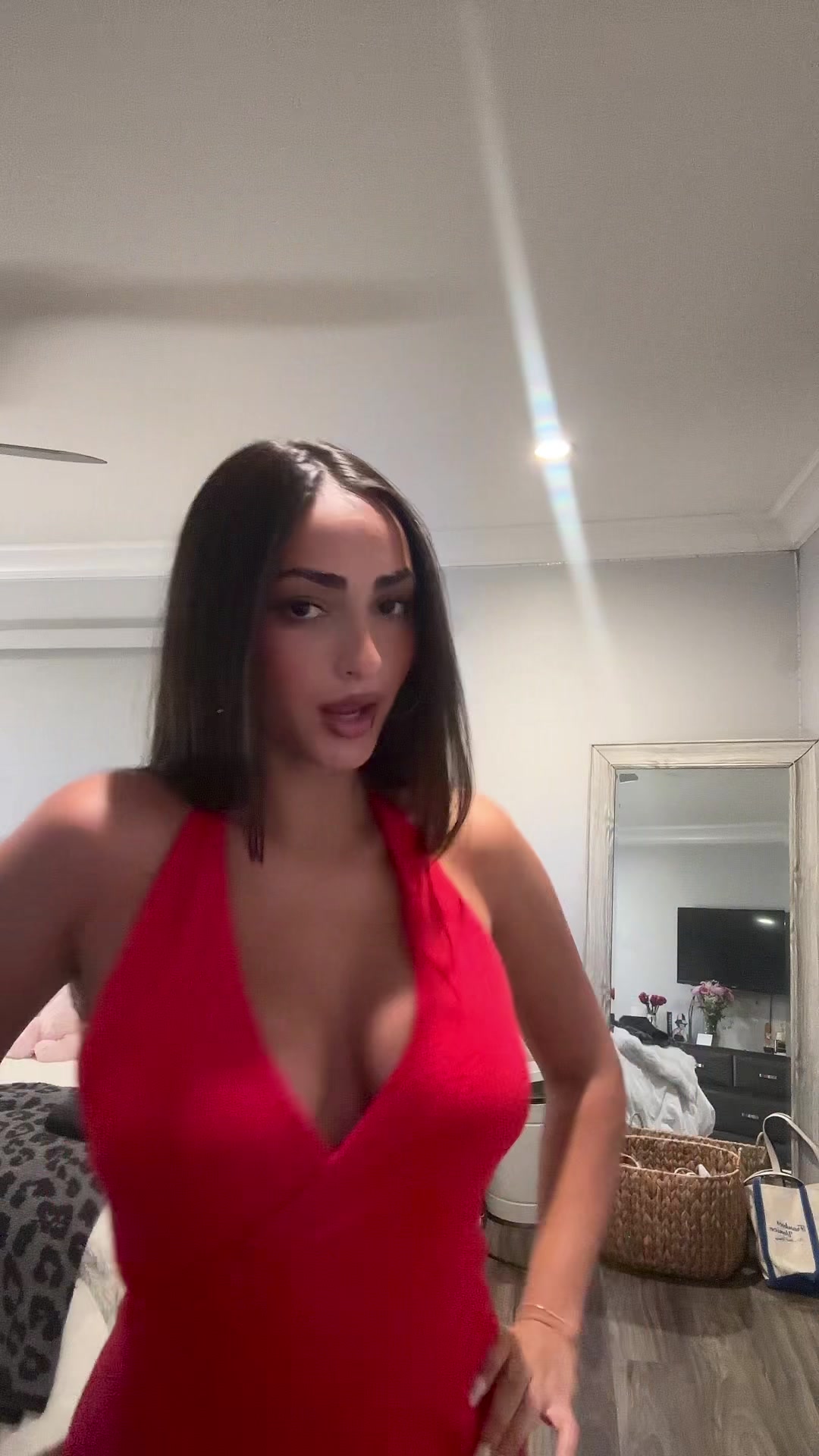 @ella