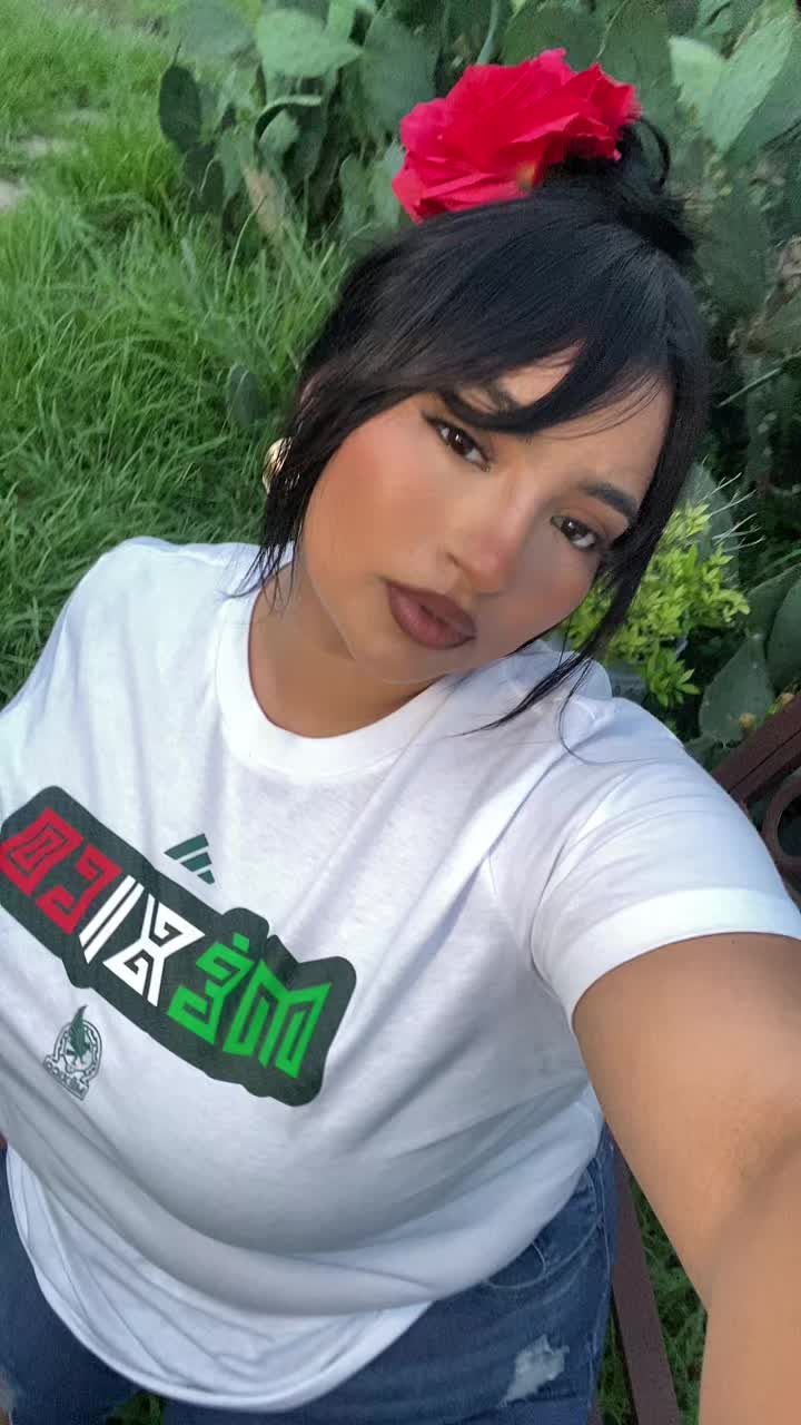 @Curvybaybee93