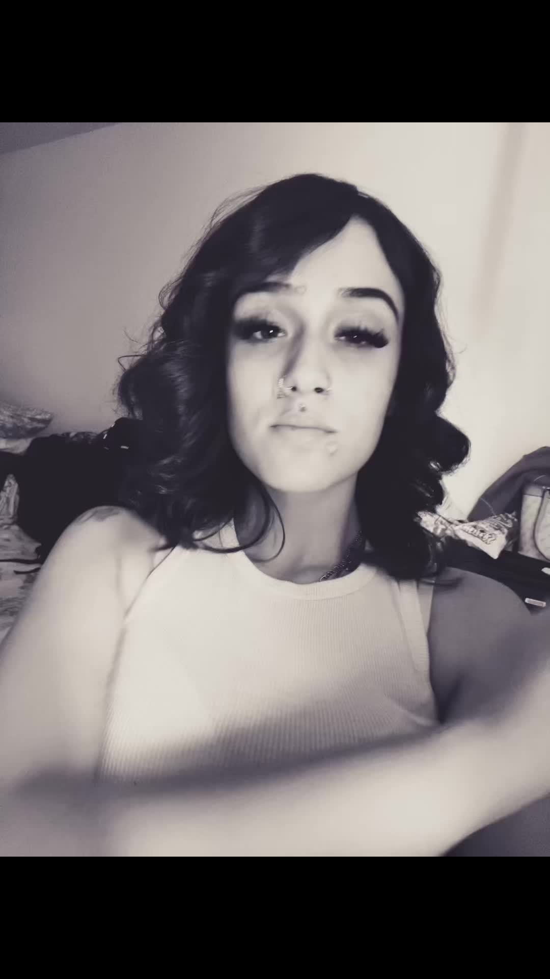@♛