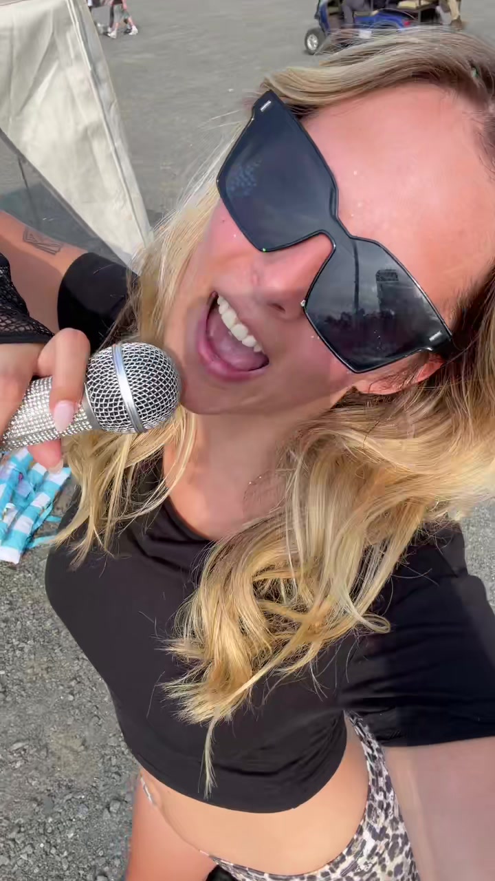 @kristinschaefer_