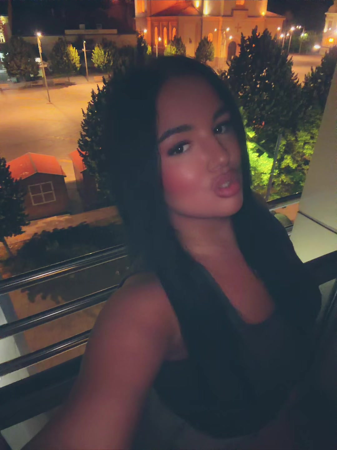 @divadinaa