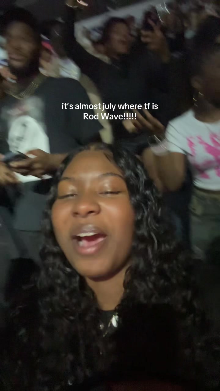 @aaliyahmartiana