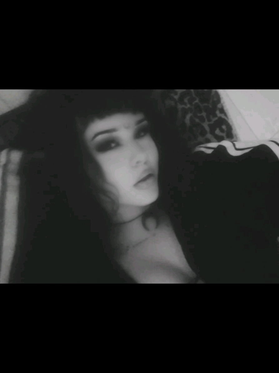 @𝔔ø☥𝔱𝔦𝔰𝔠𝔥𝔢𝔯