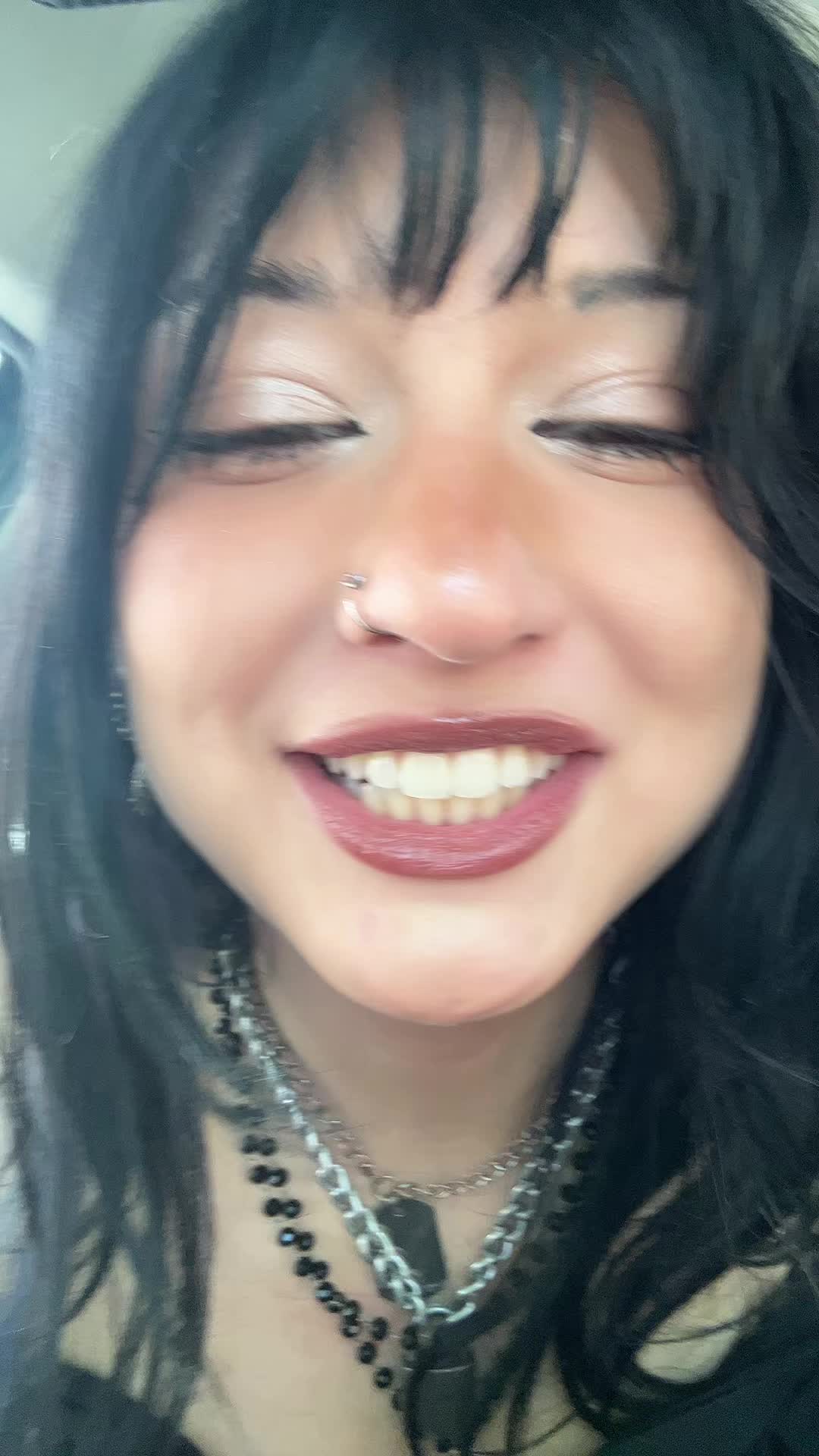 @…