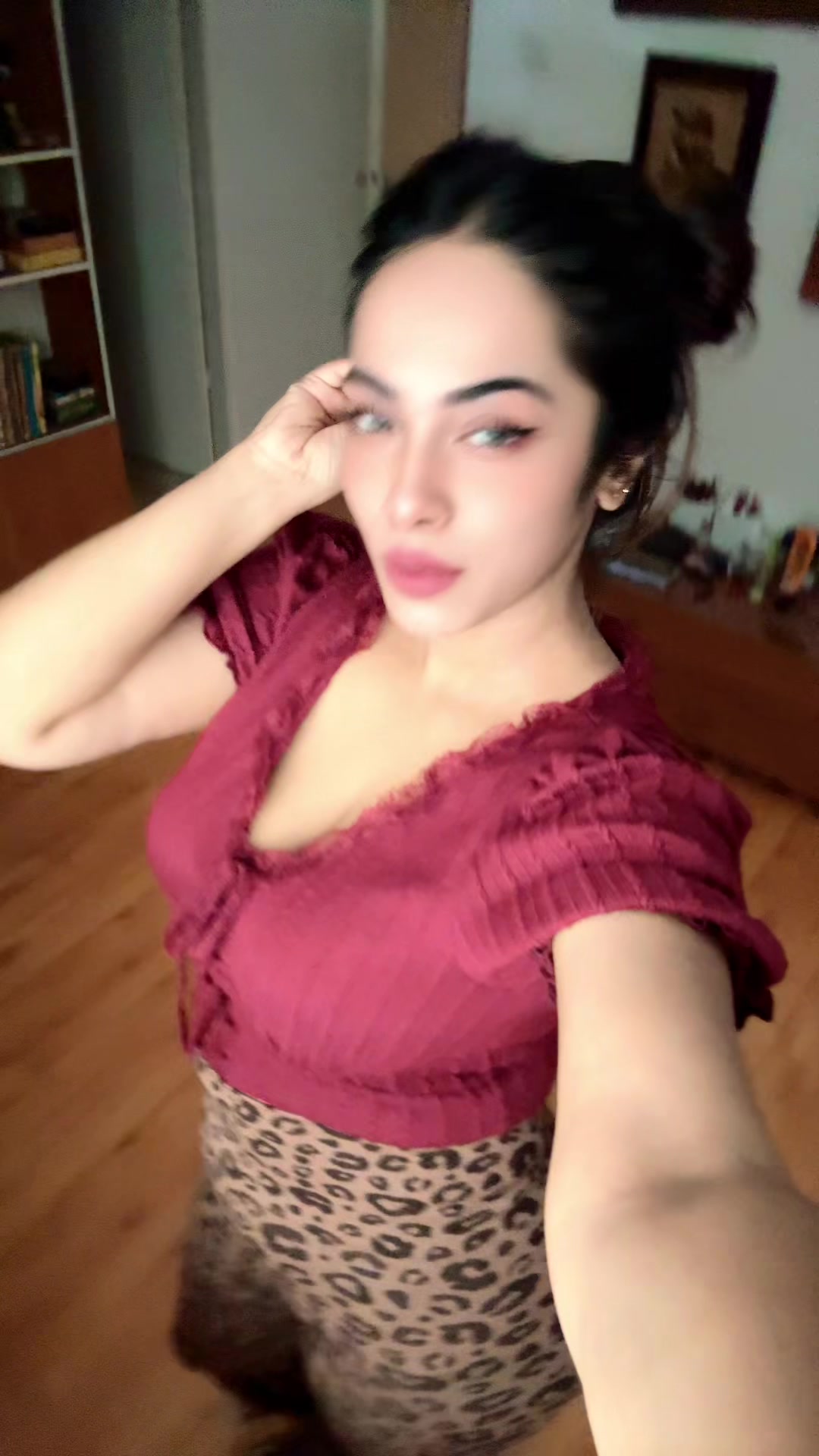 @Naisha