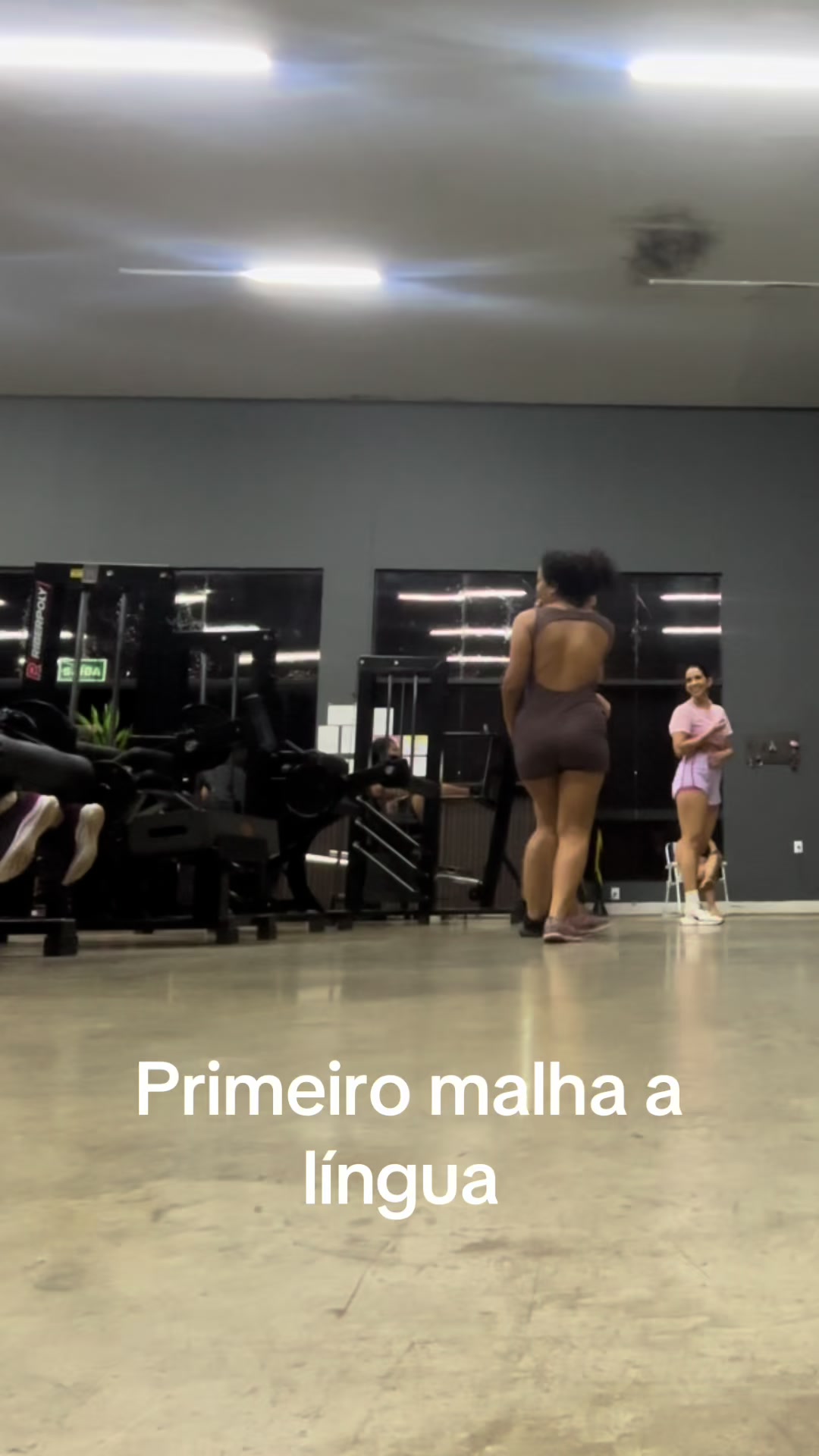 @Ana Laura