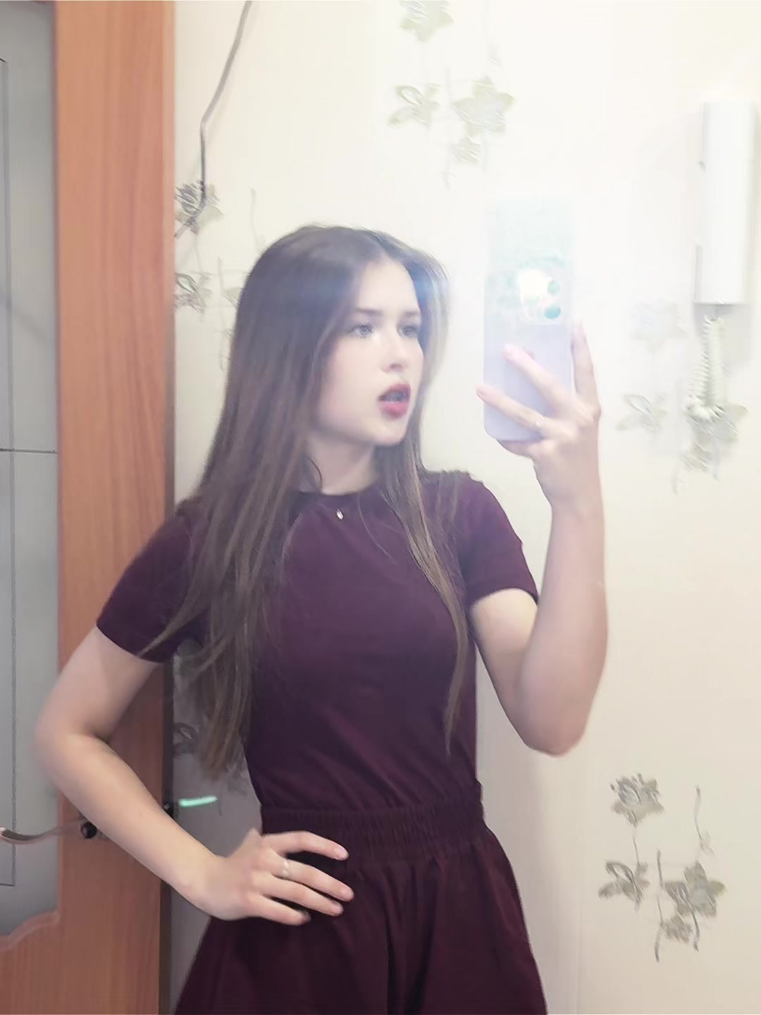 @анька🫠