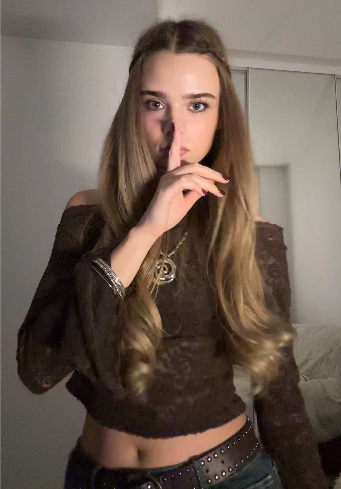 @glo0mz