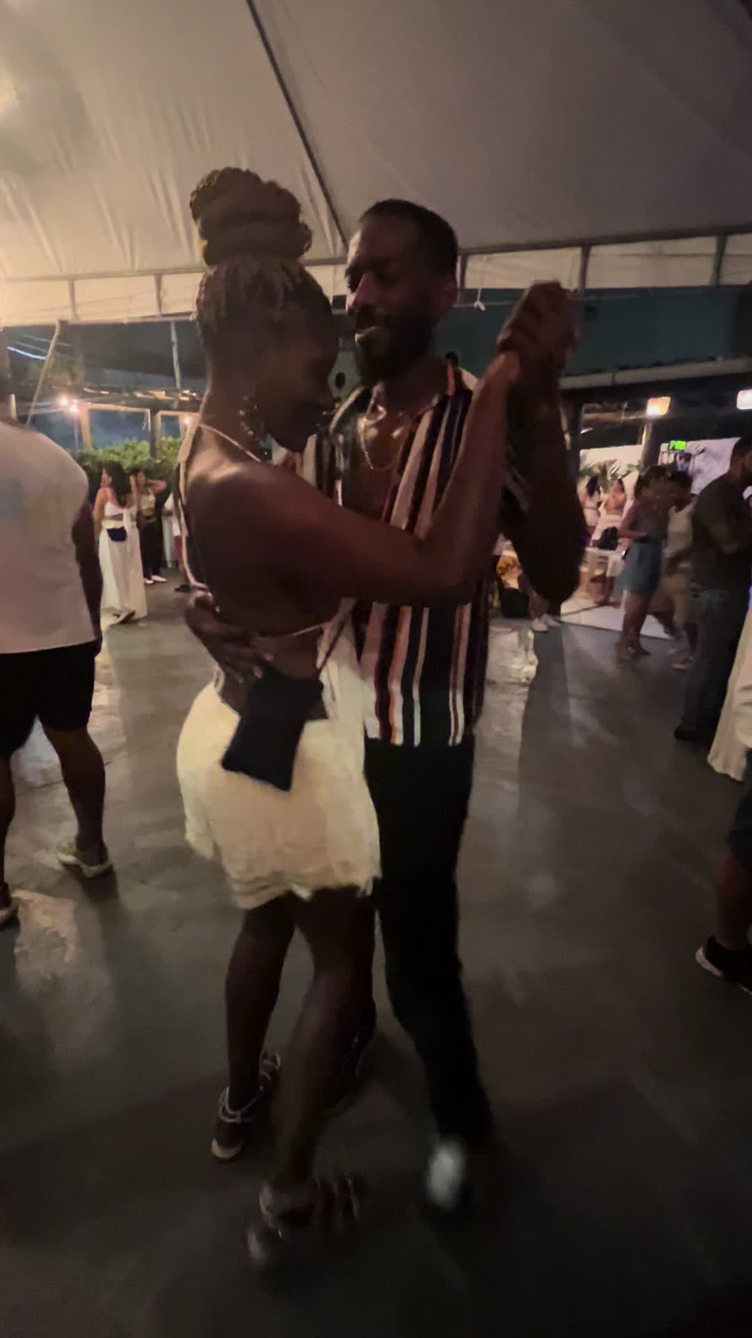 @wedrinkwine_