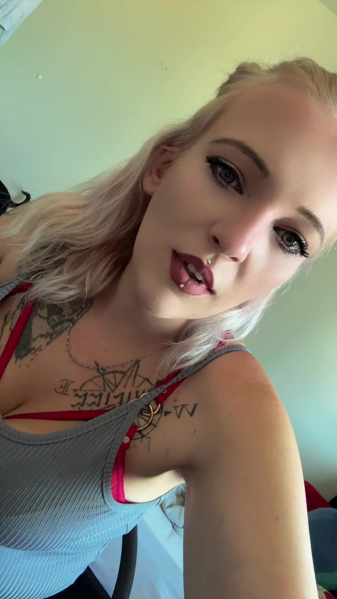 @︎꧁🖕☆♥️❀666_Queen❀♥️☆🖕꧂