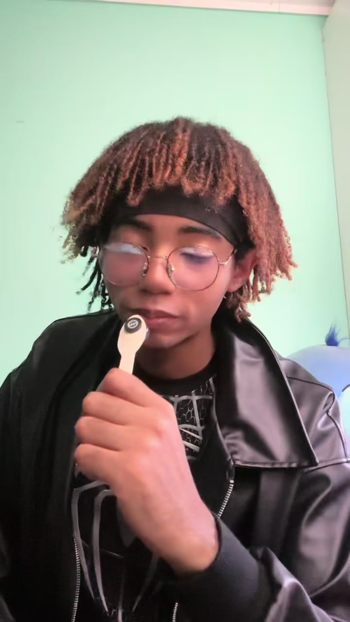 @elnegre24🕷️🤎
