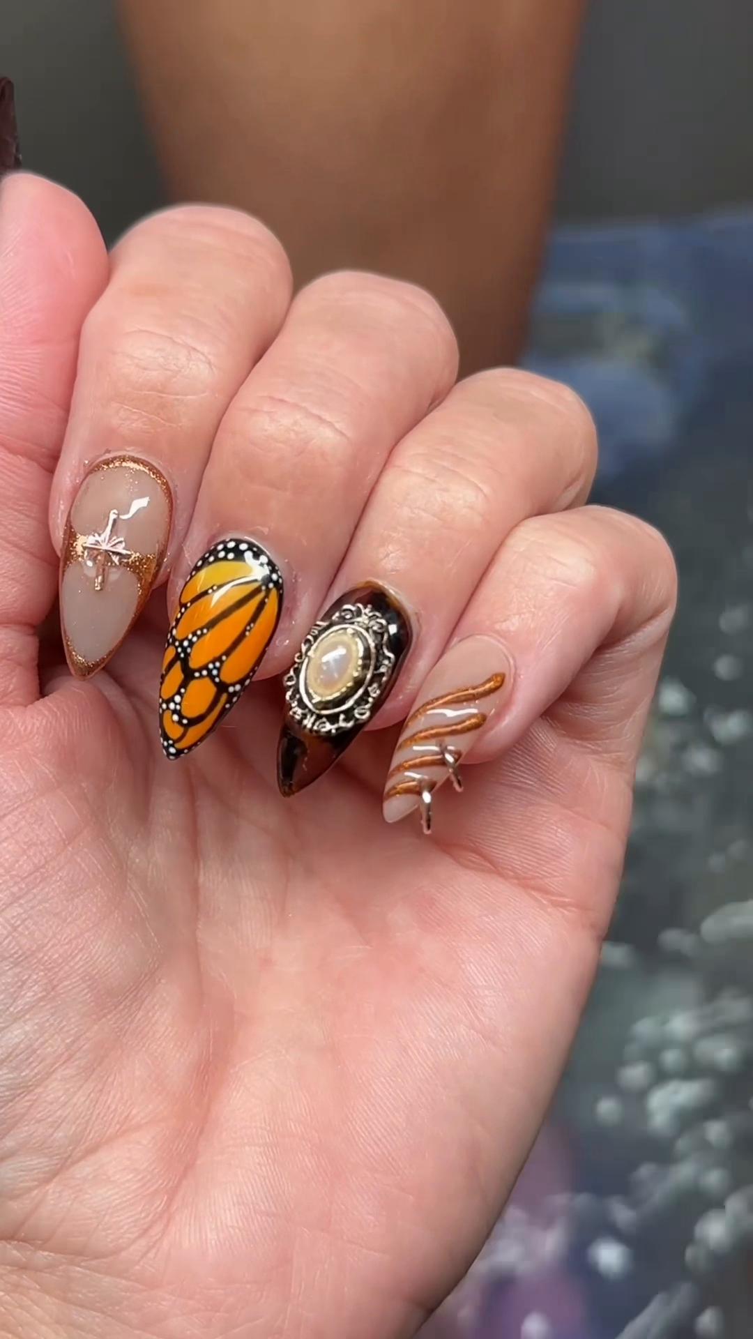 @alinz908.