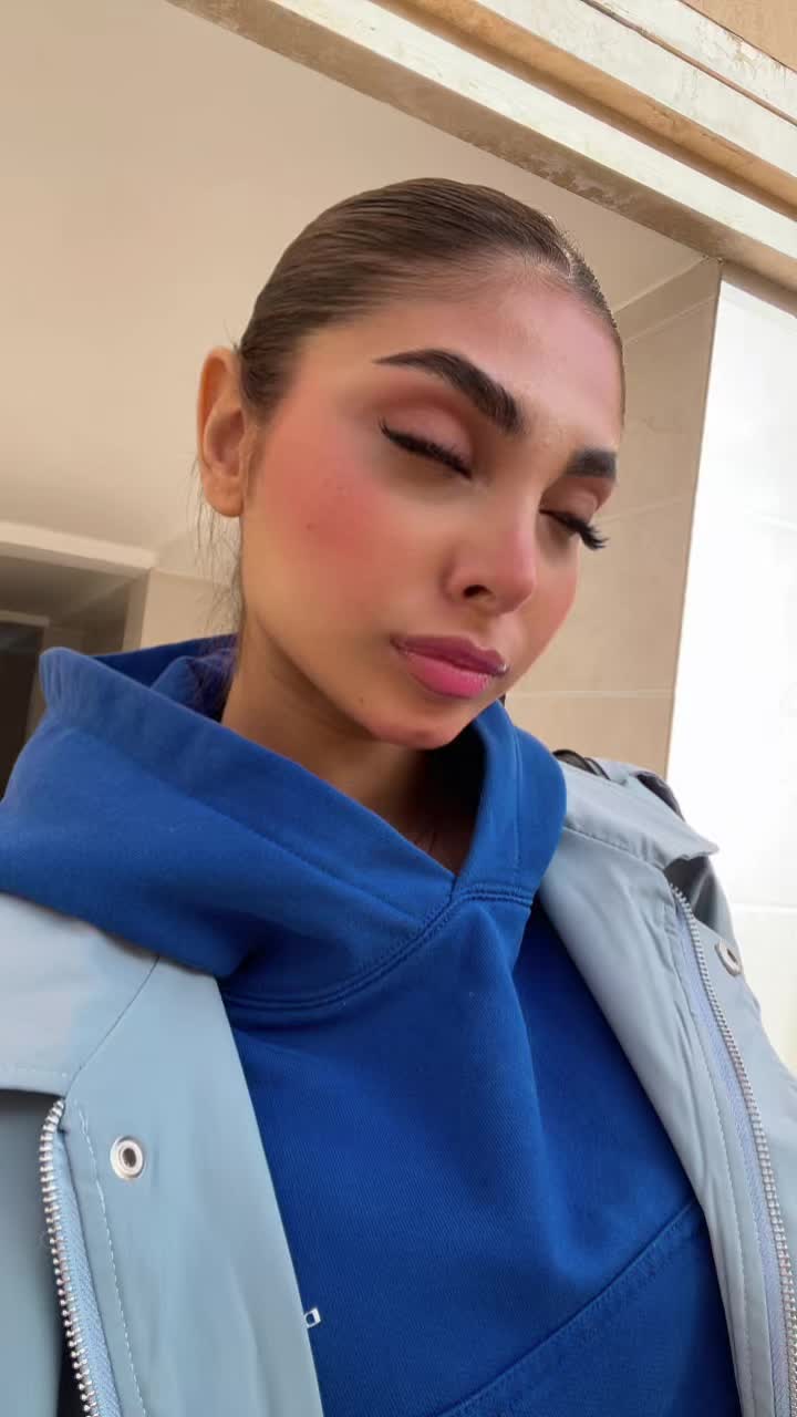 @mobinabaghrzadeh