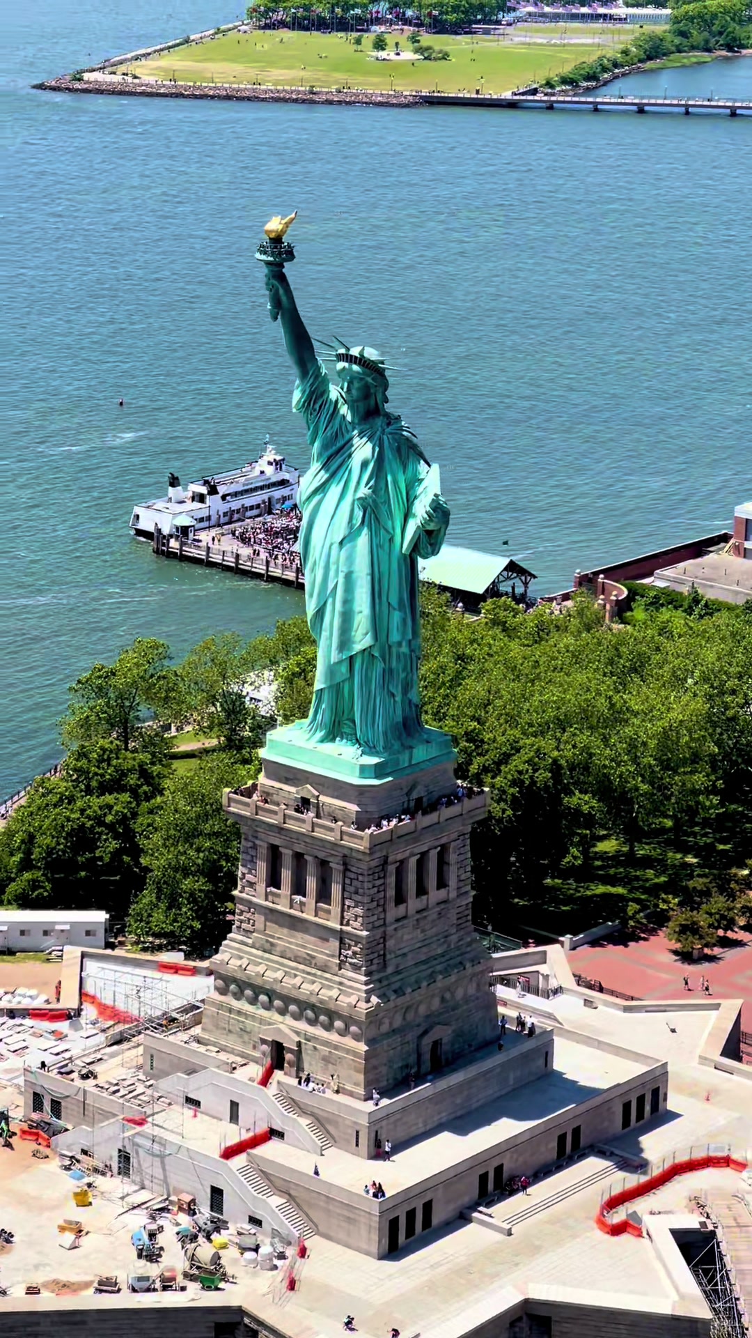 @FlyNYON