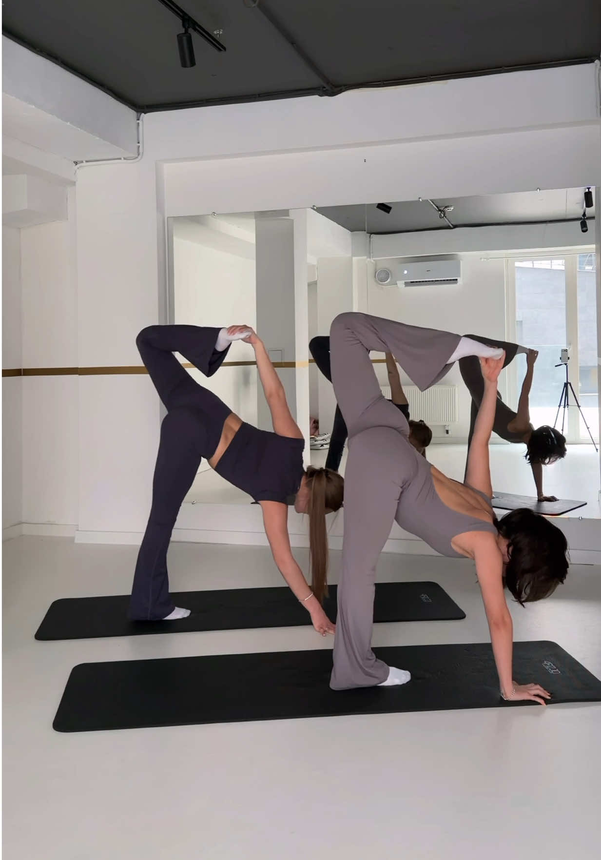 @valleriagl