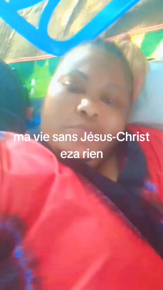 @LA MERE DE MULTITUDE