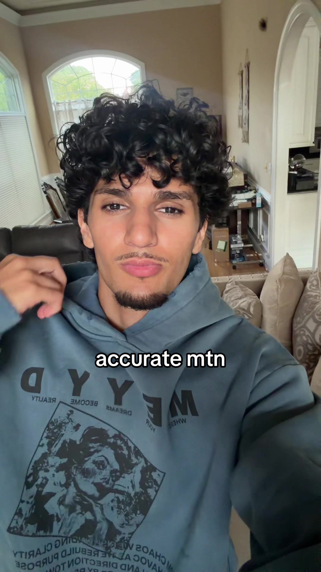 @IG: adqm.j