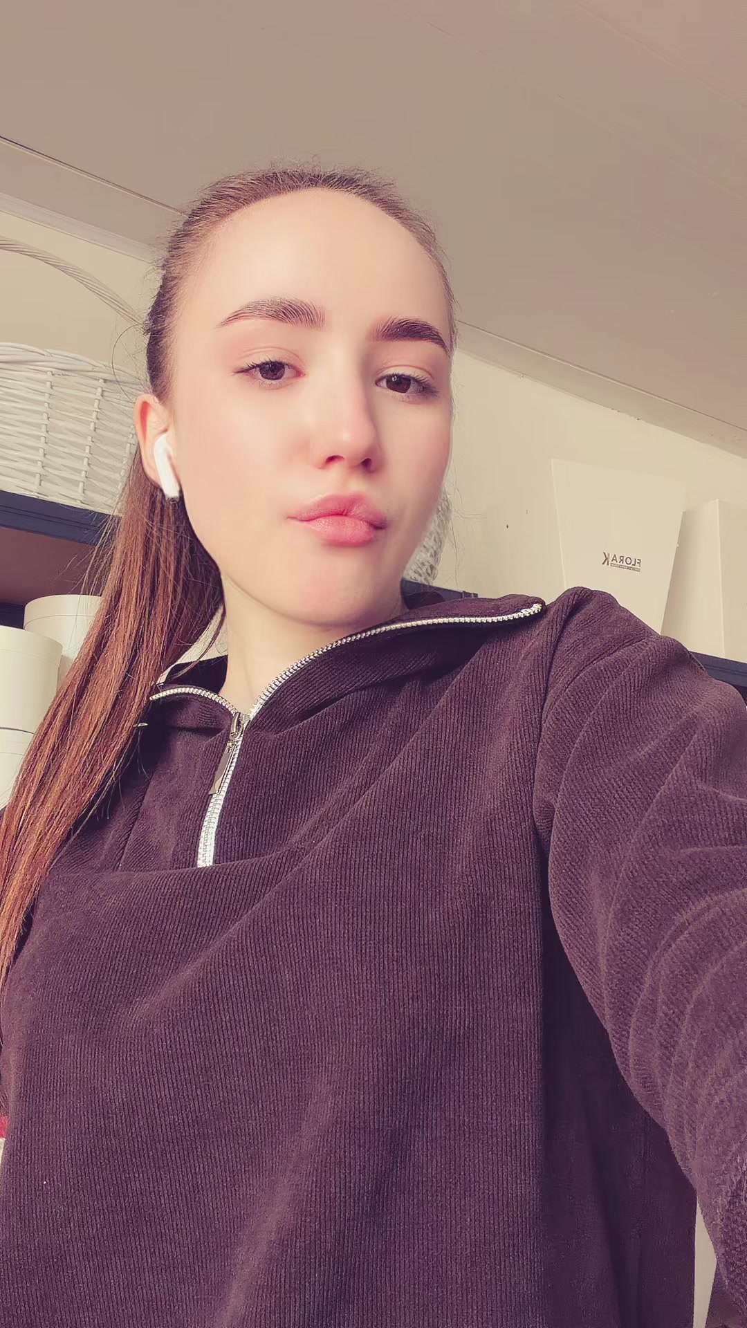 @69.v.poalll