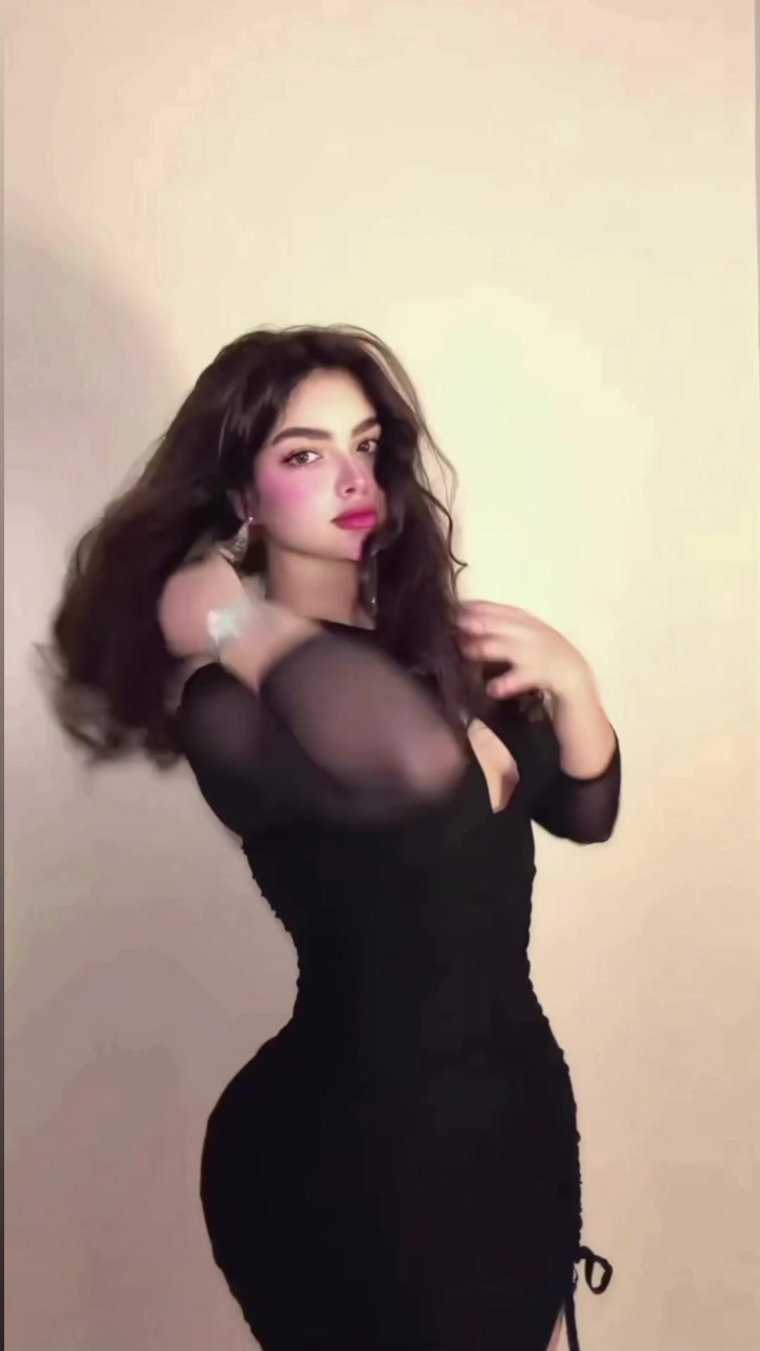 @MARYAM🦋