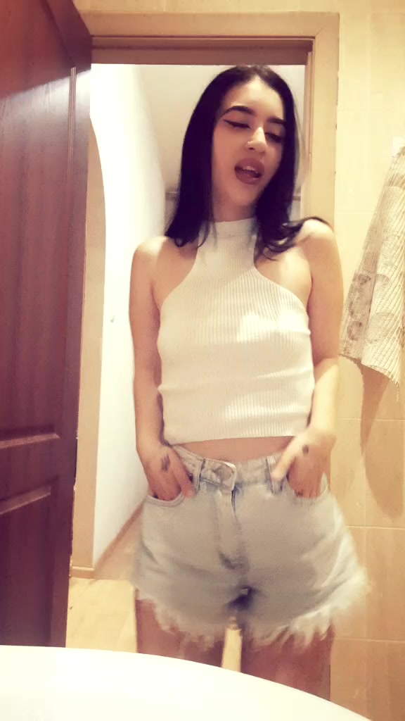@Дана🦂