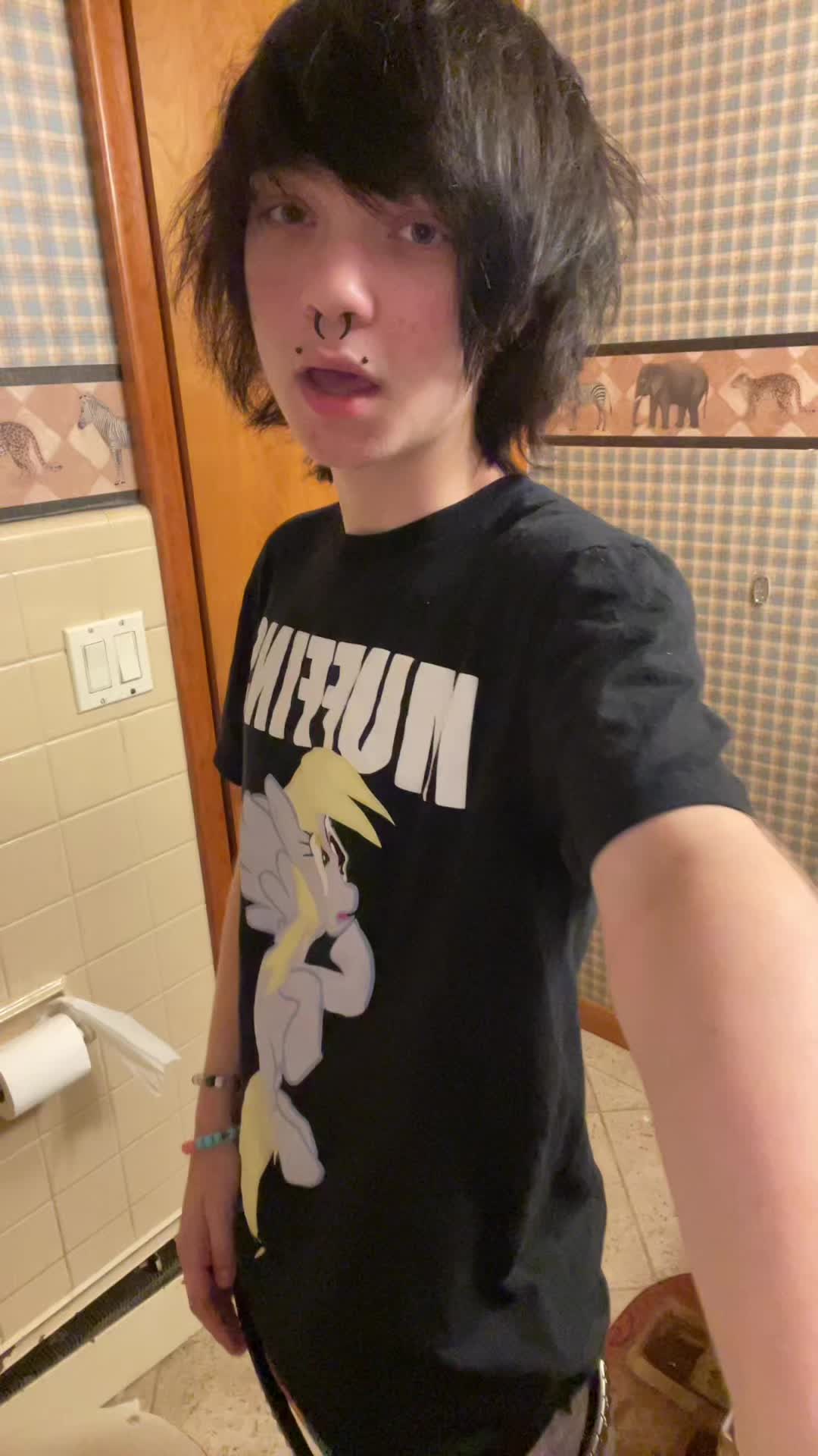 @finsshins