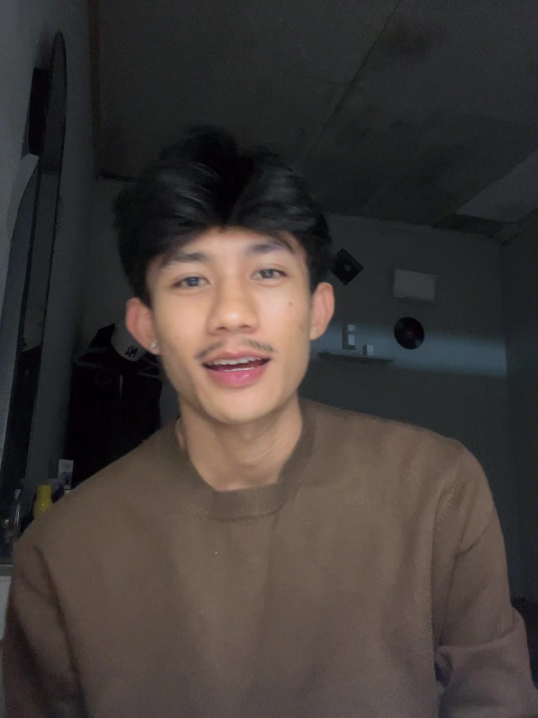 @Russliiiii