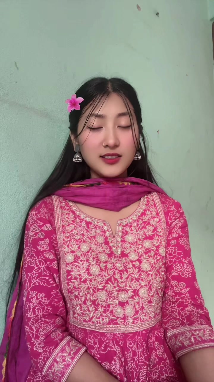 @M- a-g-a-r-n-i 🦋👸🌺