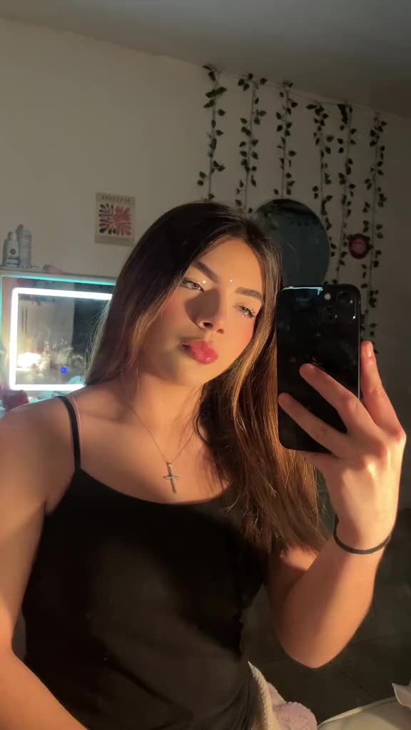 @bella
