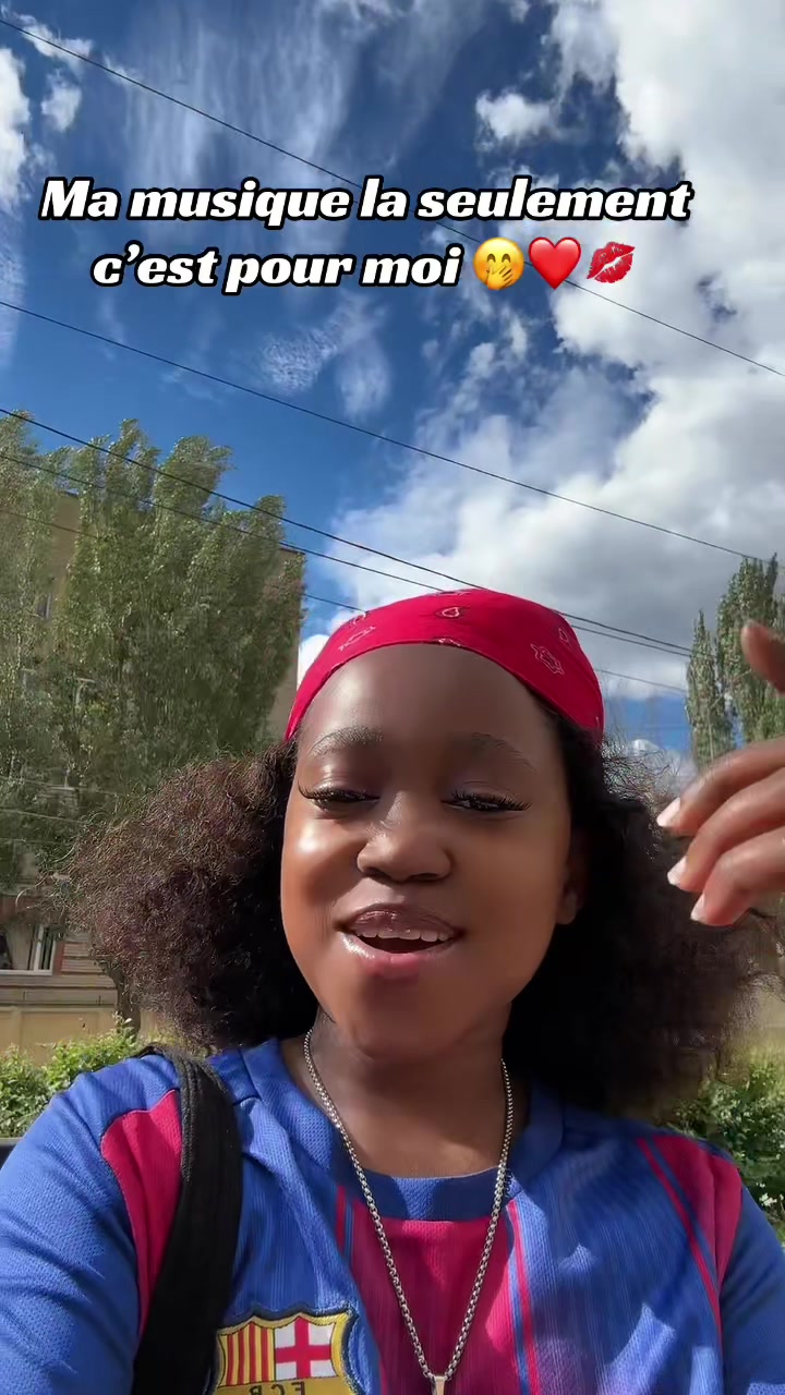 @M’mahawa Sidibé🇬🇳🇷🇺