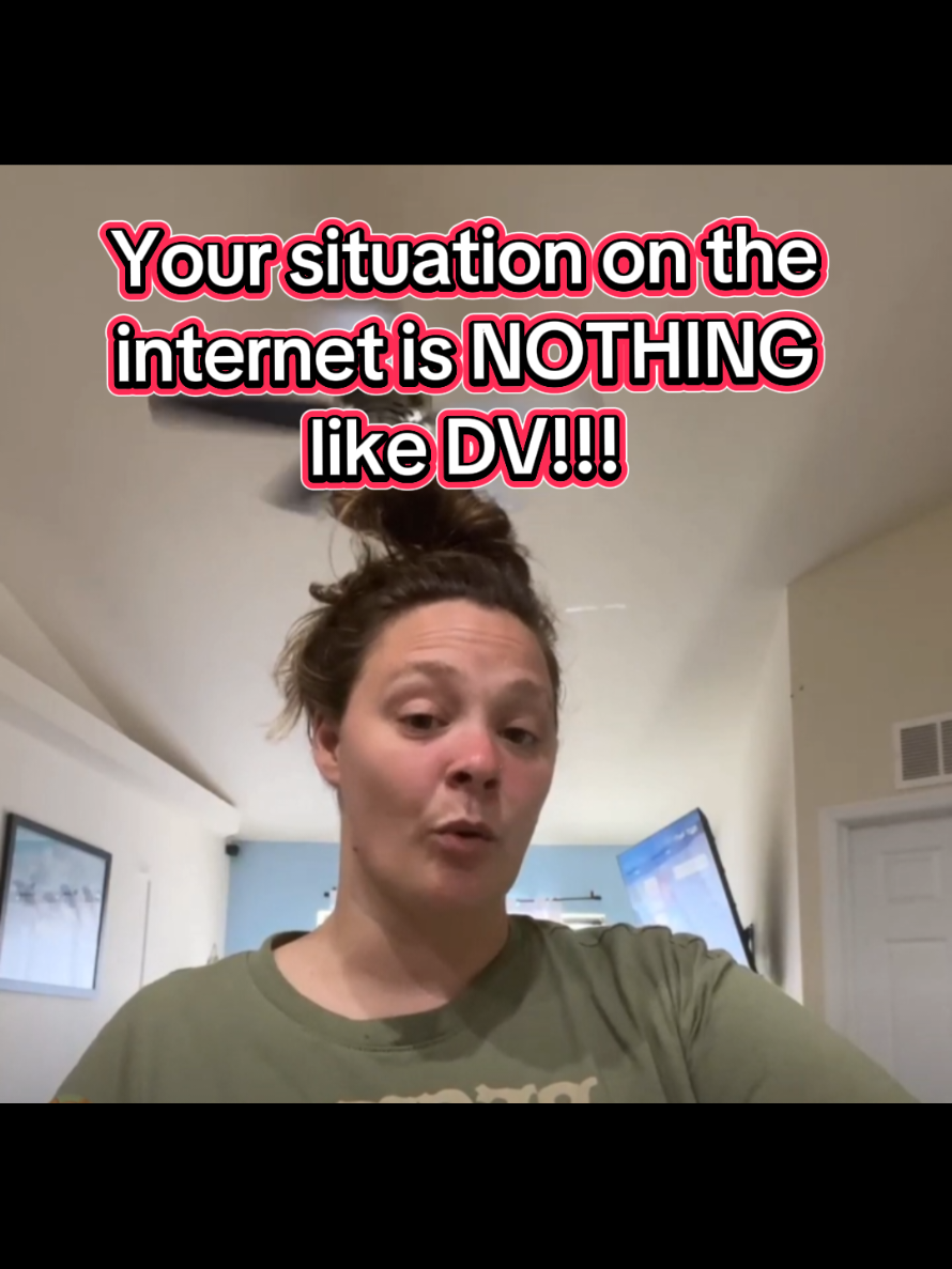 @LivingLifeUnhinged🤦♀️