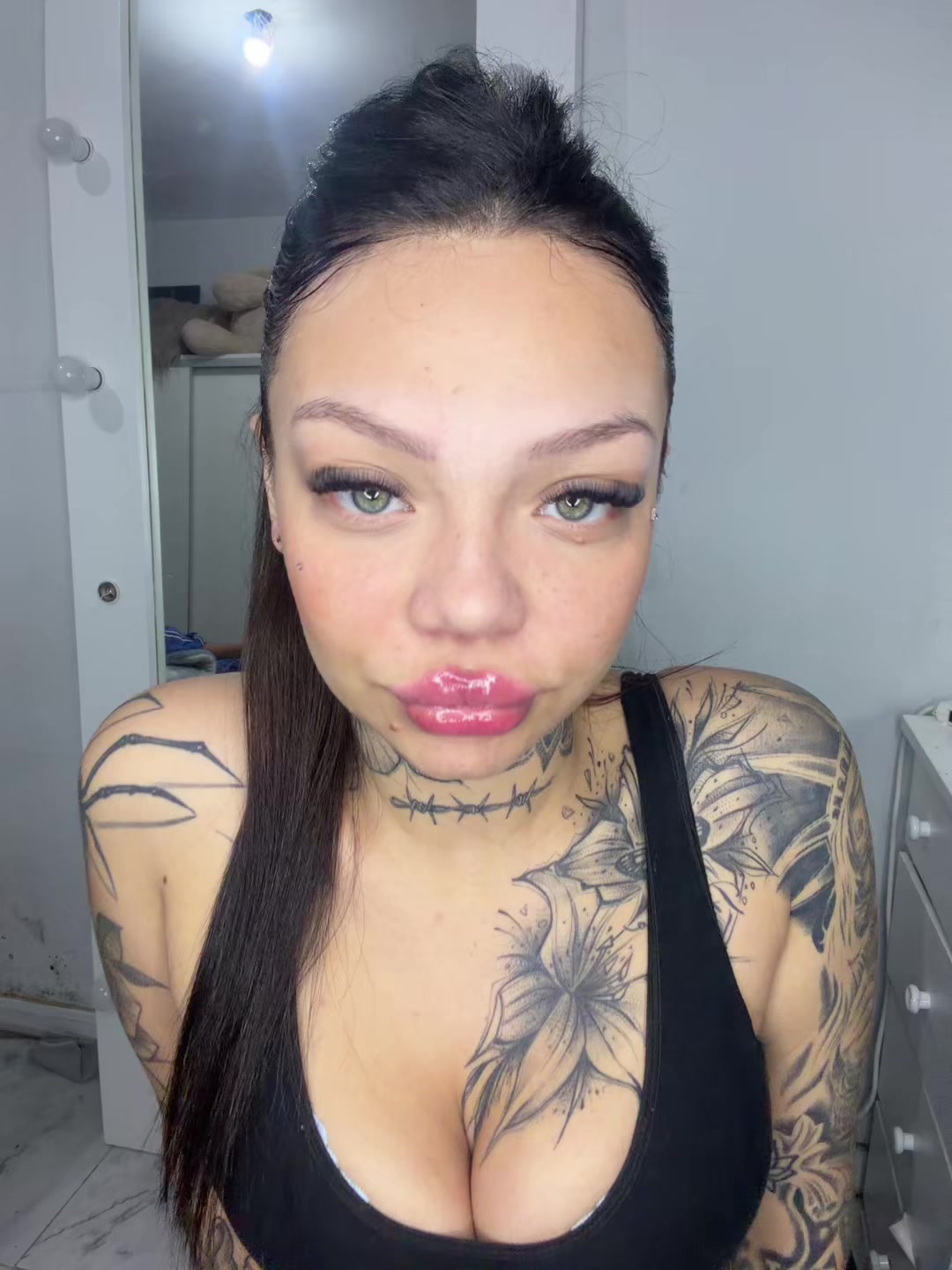 @wachamaldita