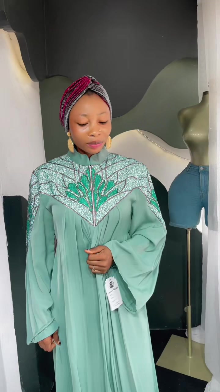 @ABAYA&SCARF VENDOR IN ABEOKUTA