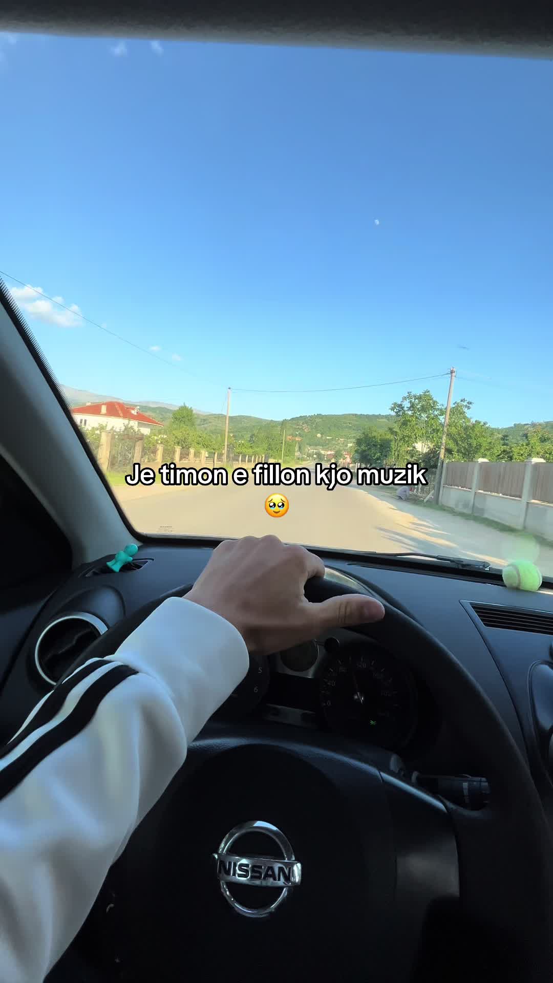 @๐ฆฆ