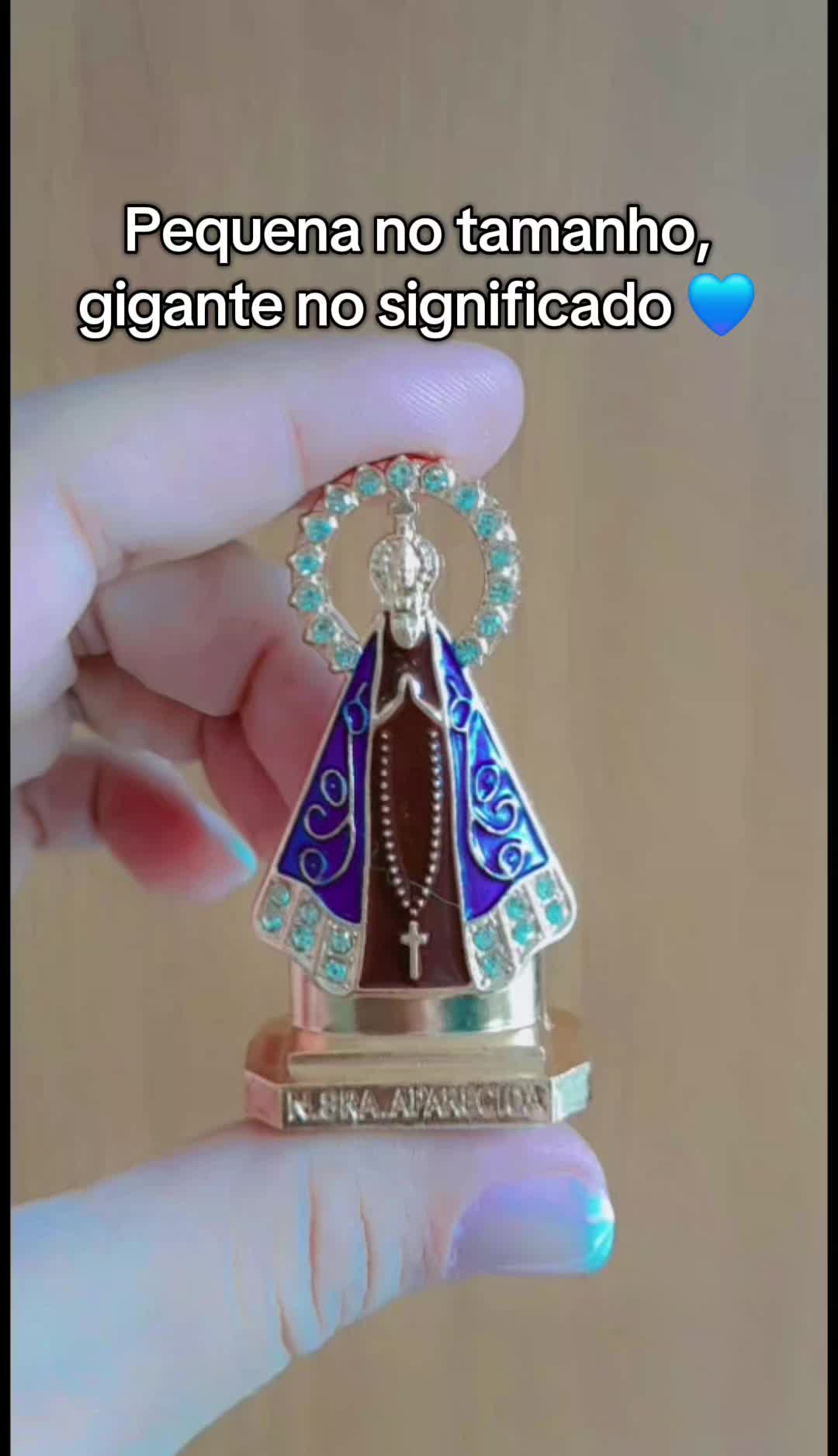 @Fafá