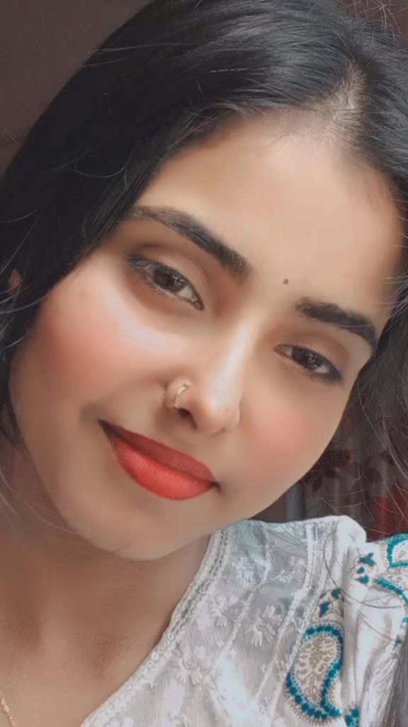 @rakhi thakur🌸🕊️