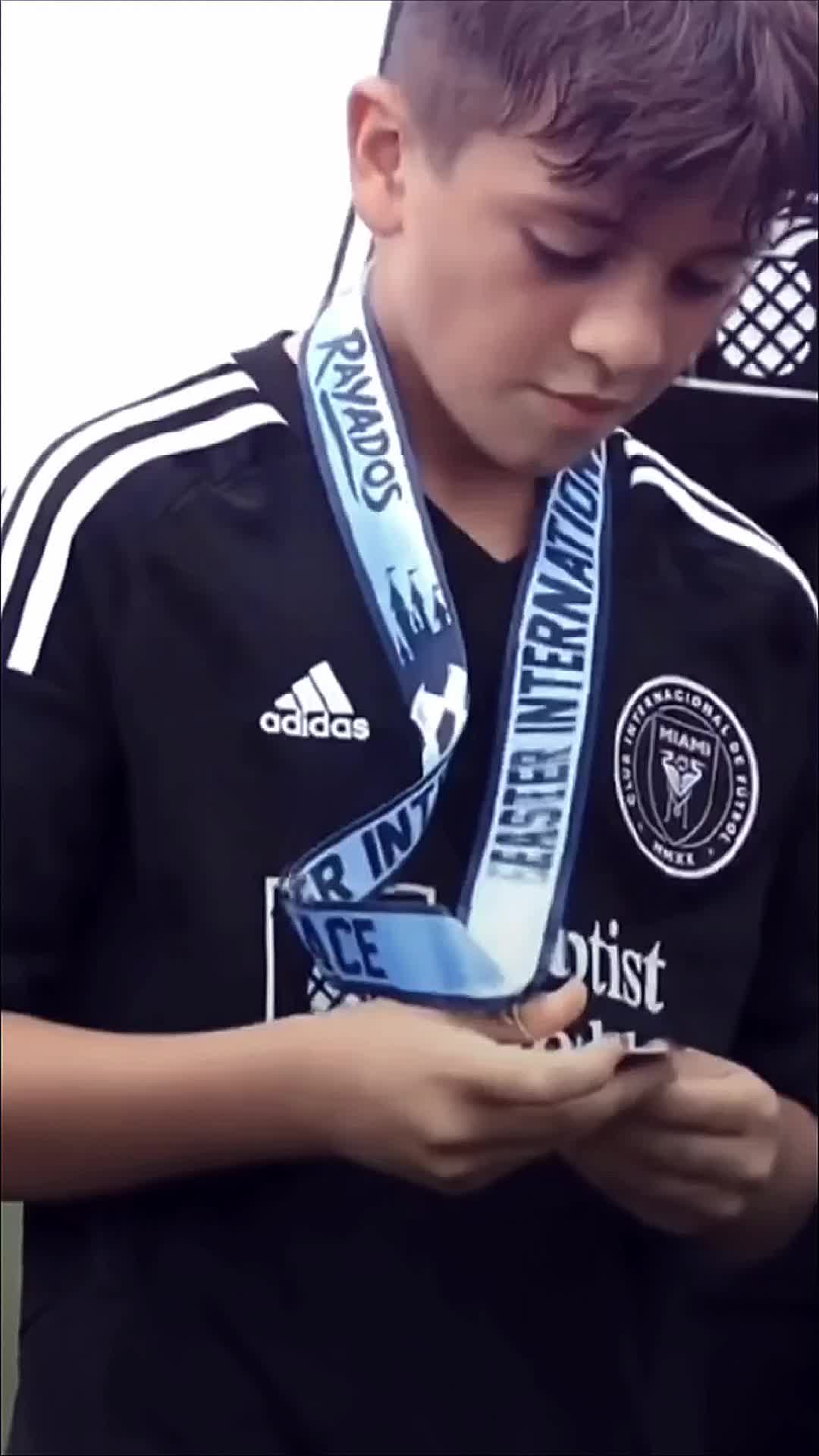 @t
