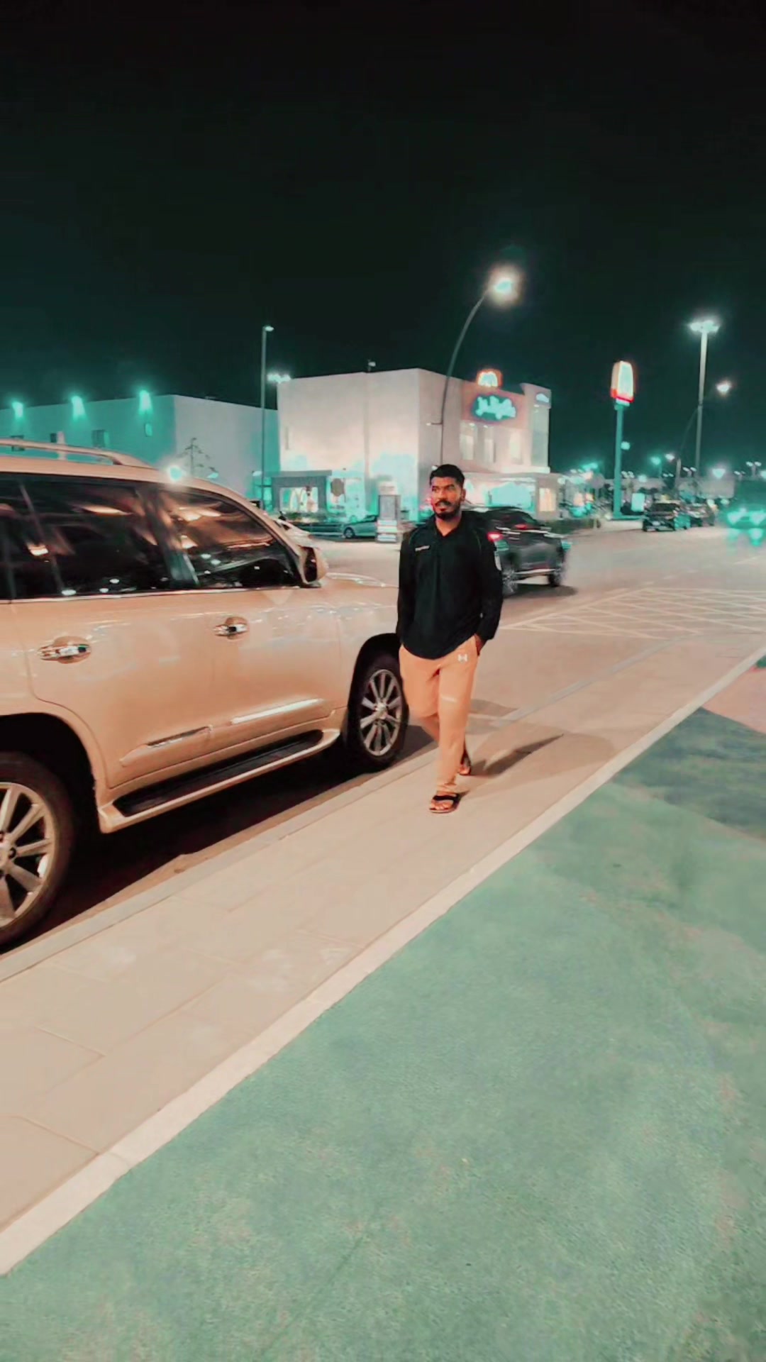 @RanaTabi👑🇵🇰✈️🇸🇦
