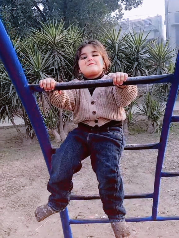 @Zeenou Khan
