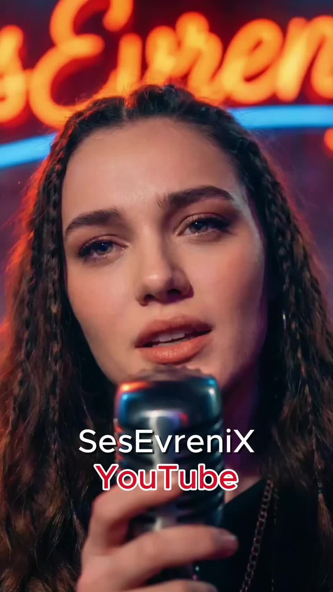 @SesEvreniX Defne
