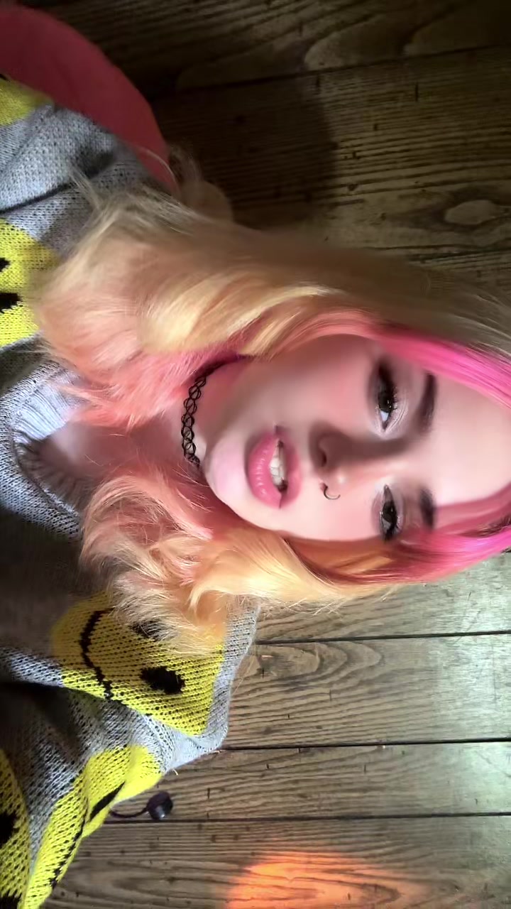 @Bella_9_9_9