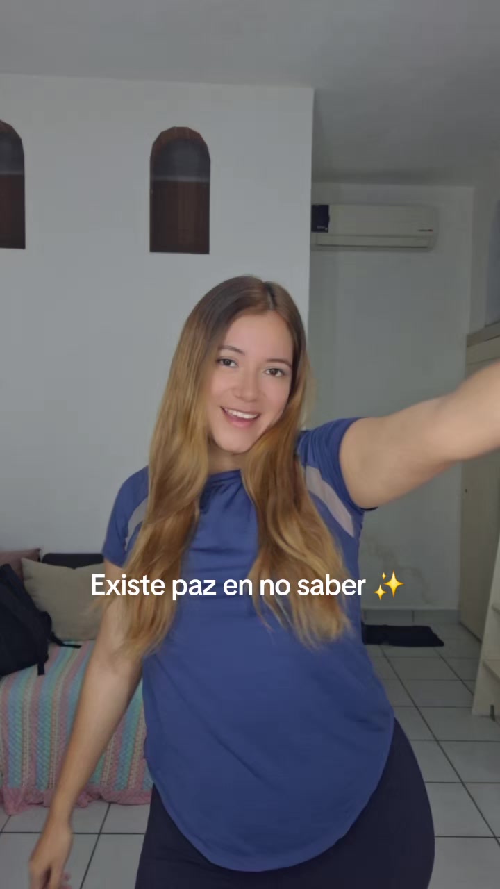 @Alejandra Gay Vlogs