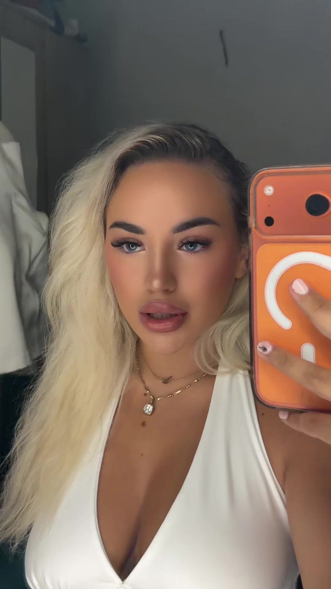 @🌴 𝐉 𝐎 𝐕 𝐀 𝐍 𝐀 🌴