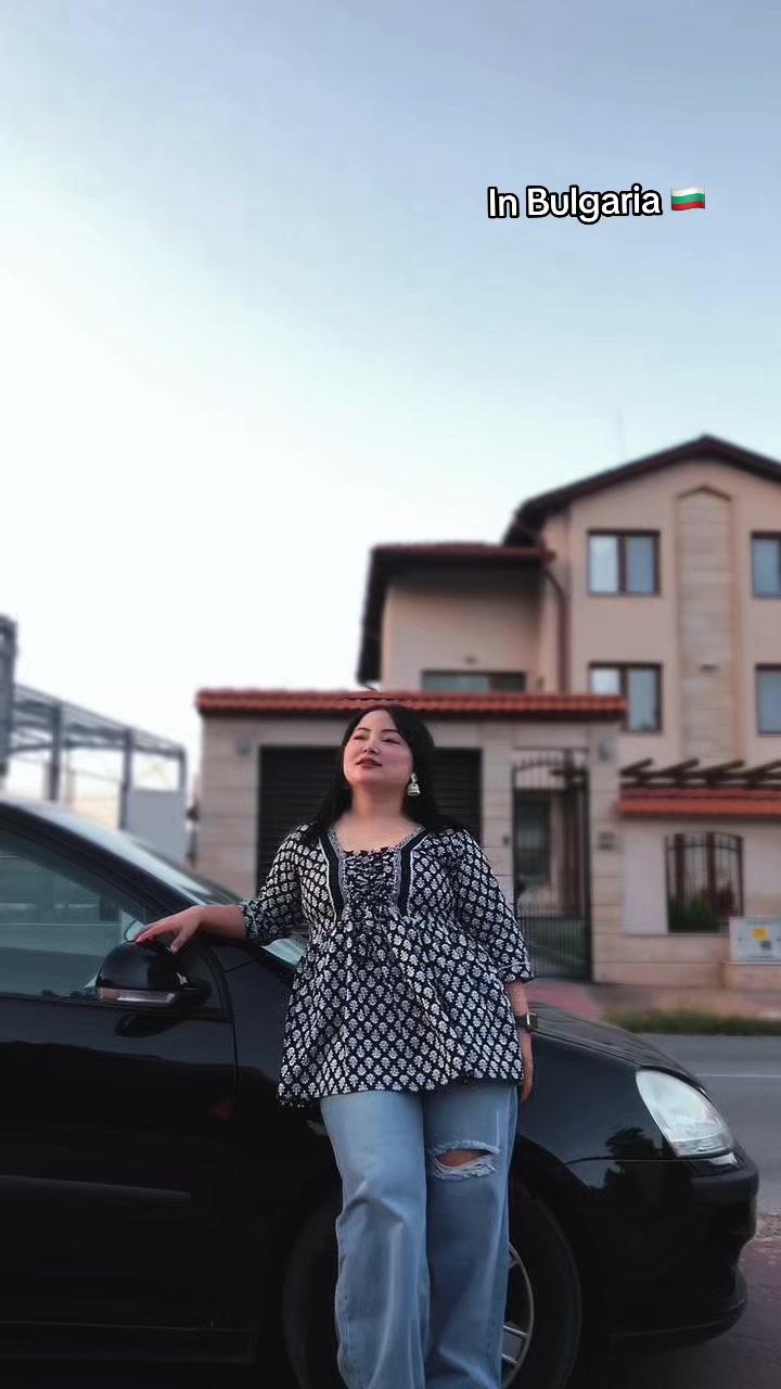 @Usha magar 🇧🇬🇪🇺