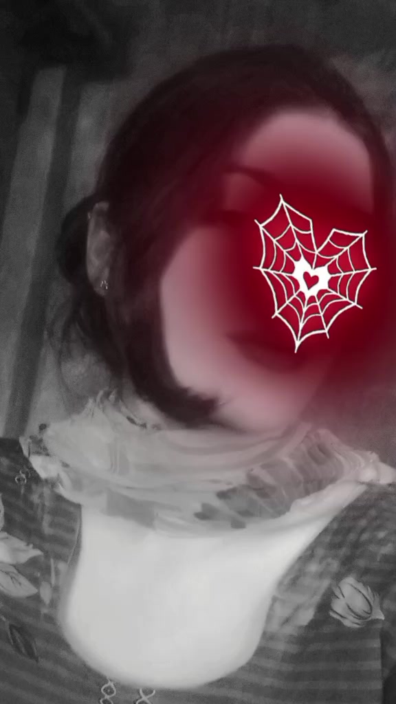 @♛ℚ𝖚ℰℰℕ♛ ⌁𝖔𝖋𝖋⌁ Lⱥh&Oslash;ℝe🔥