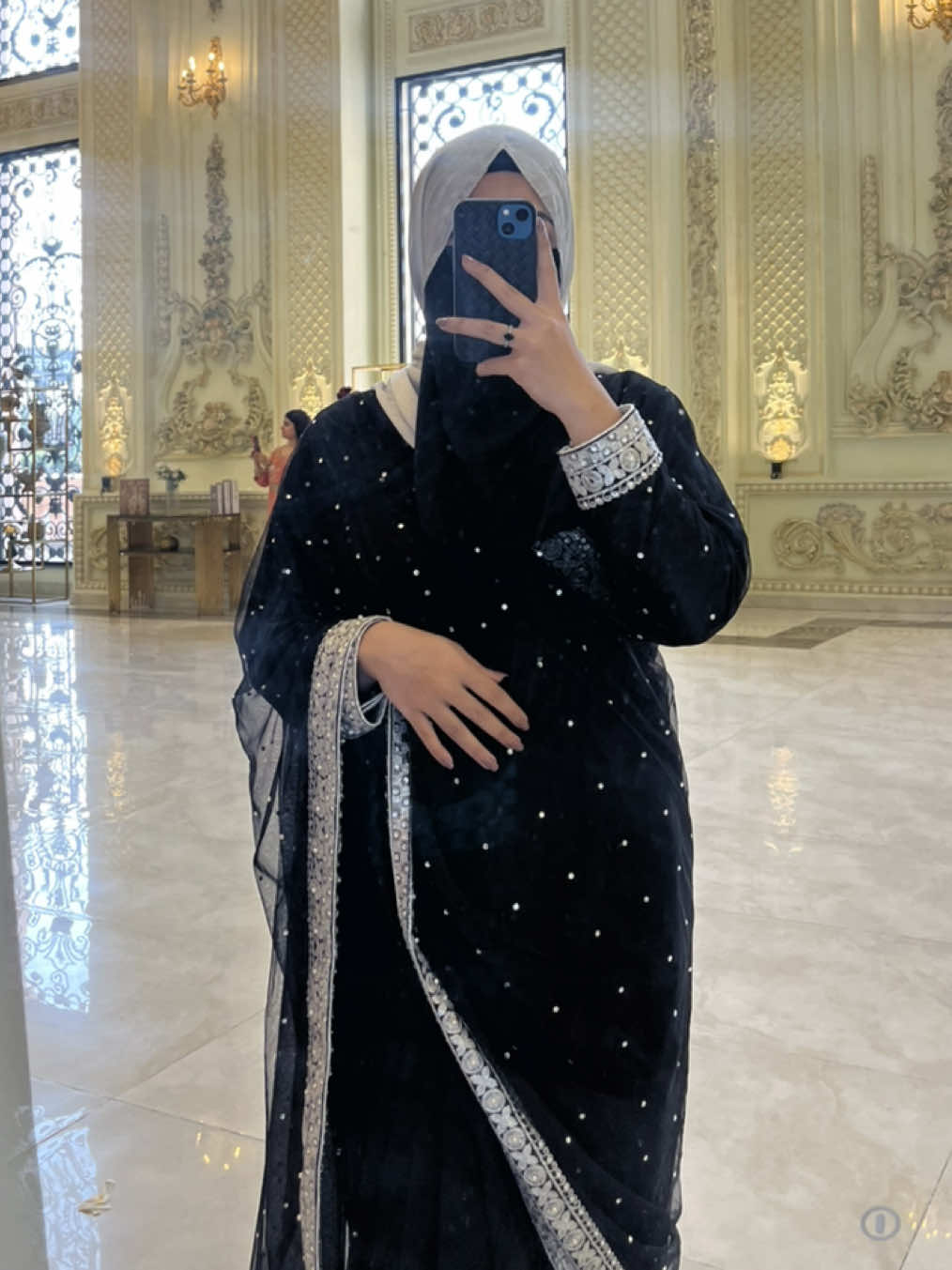 @_amnaazmat._