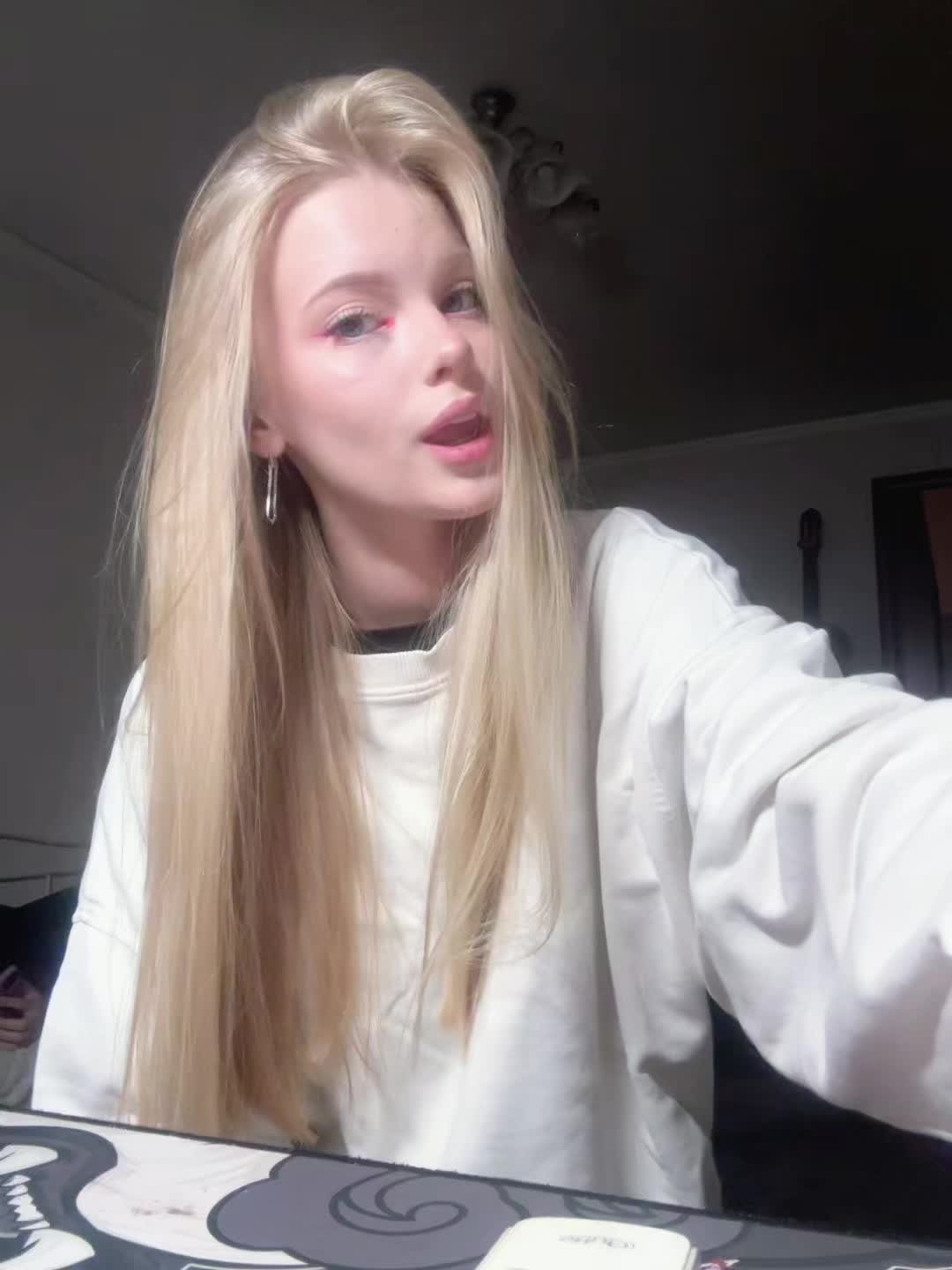 @анюта