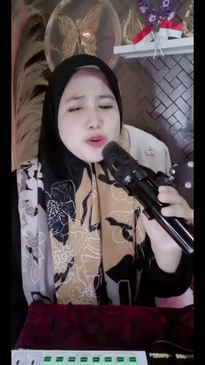@👉 Apriliyani 👈